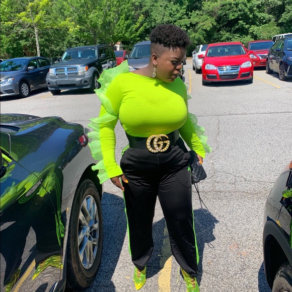 Meet your Posher, Shawnette - Picture 3 of 7